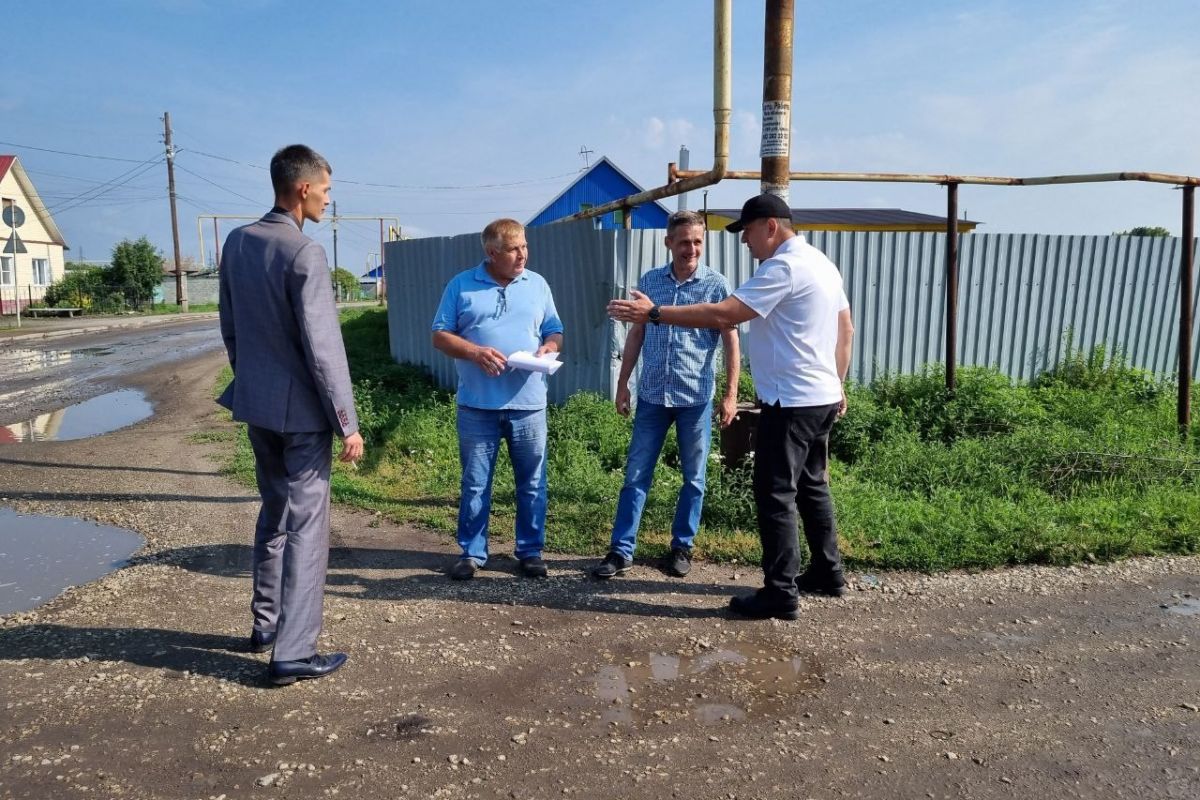 В Красноармейском районе идет ремонт дорог