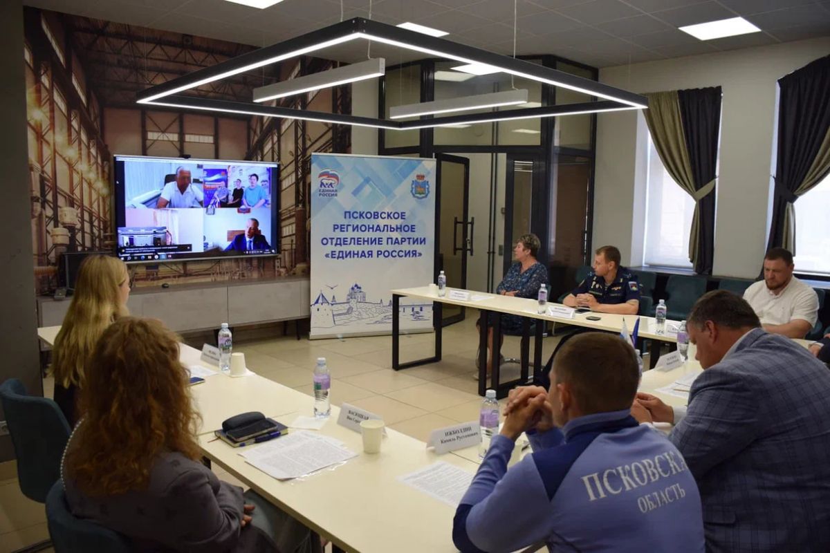 Поддержку тех, кто с честью выполнил свой воинский долг и теперь возвращается к мирной жизни, обсудили на «круглом столе» в Пскове