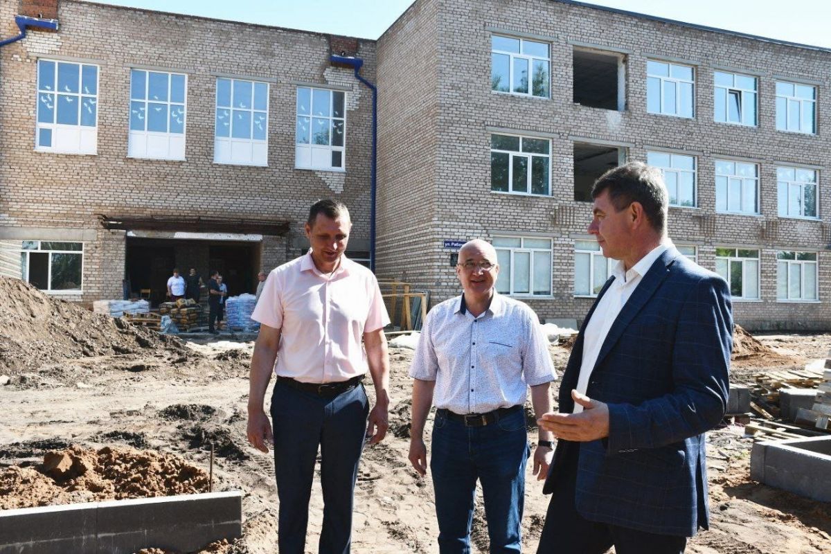 В Зареченской школе № 2 полным ходом идёт капитальный ремонт