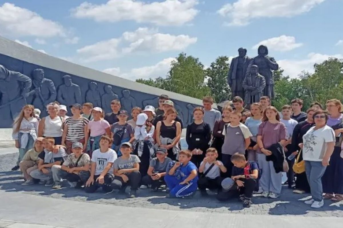 Каланчакские школьники побывали на Сурском рубеже