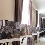 В Липецком областном Совете открылась выставка «Хроники террора украинского неонацистского режима»