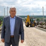 Владимир Сидоров проверил ход строительства дороги на улице Рыбацкой в Пронском районе