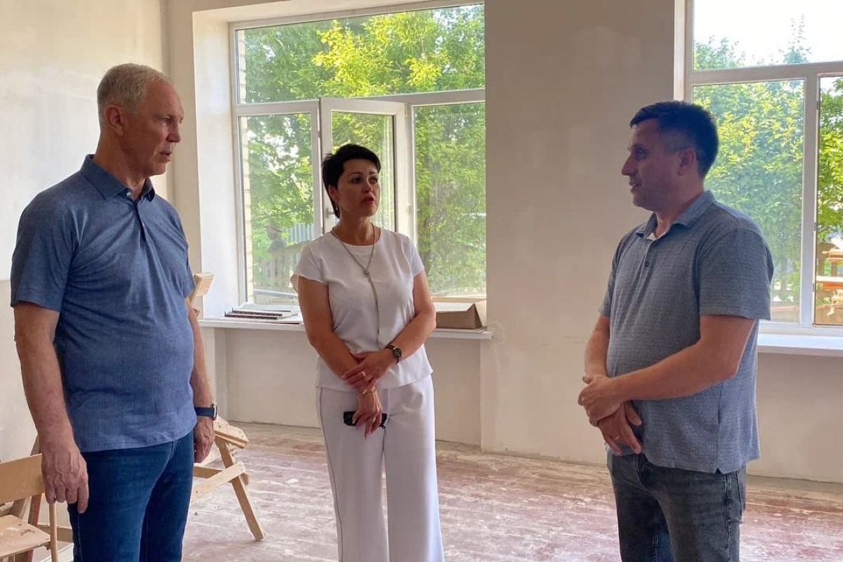 Школы, детские сады, дома культуры и общественные пространства: «Единая Россия» оценила ход работ на объектах народной программы в регионах
