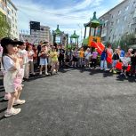 Праздник на дворе