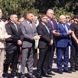 Депутат Госдумы Виктор Водолацкий, «Офицеры России» и единороссы поддержали торжественную акцию к Дню ветеранов боевых действий