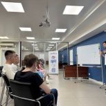 Молодых амурчан, мечтающих стать политиками, научили работать с избирателями