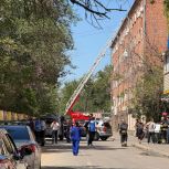 Волонтёры «Единой России» и МГЕР помогают пострадавшим в результате обрушения дома в Астрахани
