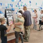 В селе Тэмь Братского района сторонники «Единой России» организовали для детей программу «Подвижные игры народов России»