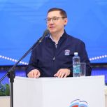 Владимир Якушев: «Женское движение Единой России» помогает отвечать на вызовы, с которыми сталкивается страна