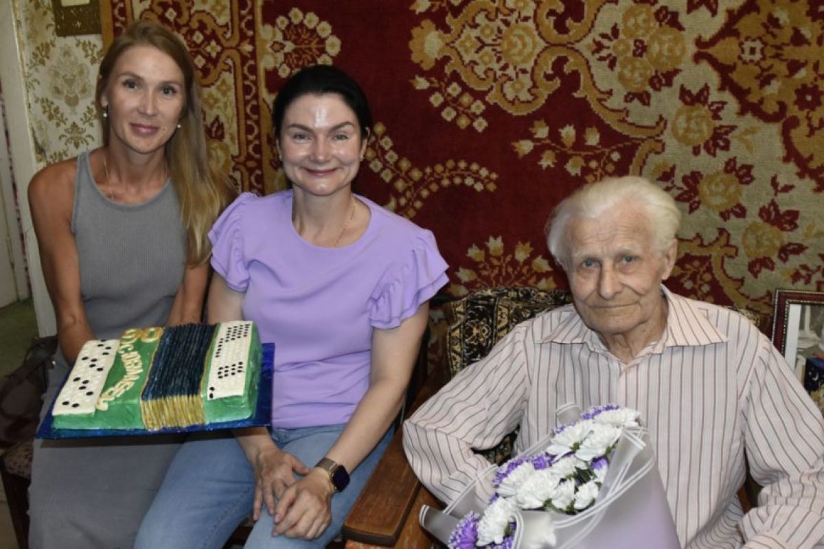 В Сасовском округе с 90-летием поздравили кавалера ордена Красной Звезды Николая Андреевича Макарикова