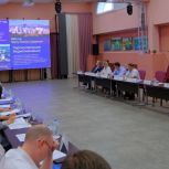 Наталья Западнова выступила модератором круглого стола по благоустройству Нижневартовска