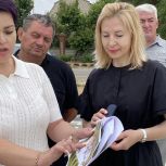 34 детские и спортивные площадки, а также зоны отдыха возводятся в Геническом округе в этом году