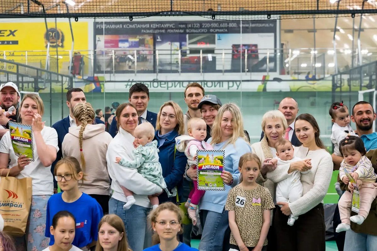 Участники партпроекта «Детский спорт» провели забег для малышей в Магадане