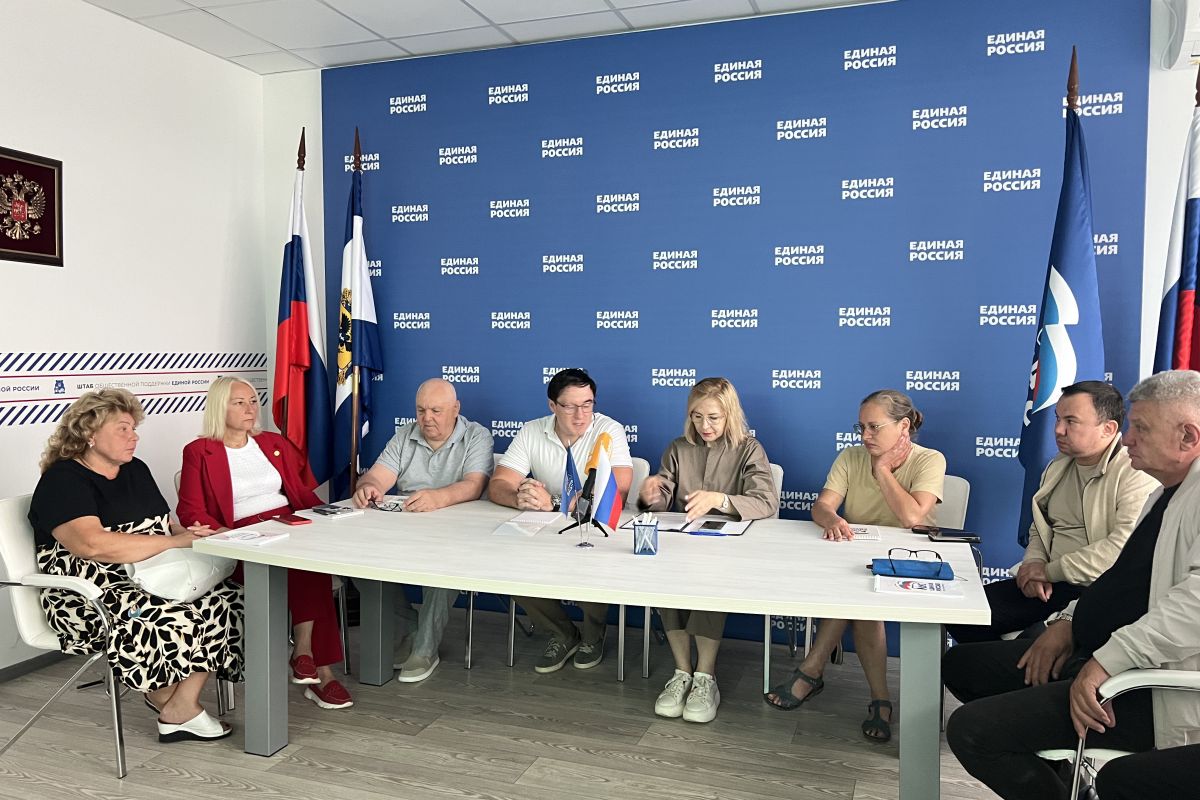 В мероприятиях проекта «Моя карьера с Единой Россией» в Херсонской области приняли участие больше 900 человек за полгода