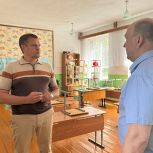 В Октябрьском районе началась подготовка школ к новому учебному году