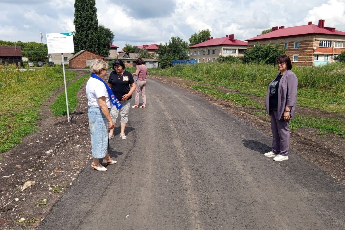 По наказам жителей в Ржаксе завершено благоустройство дворового проезда