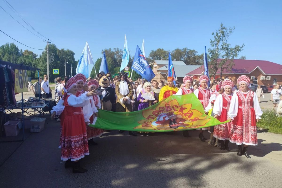 Партпроект «Культура малой Родины» помог организовать для жителей Вологодской области ярмарку народных промыслов