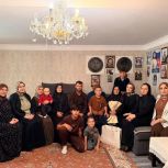 «Единая Россия» поддержала акцию «Семья Героя» в Казбековском районе