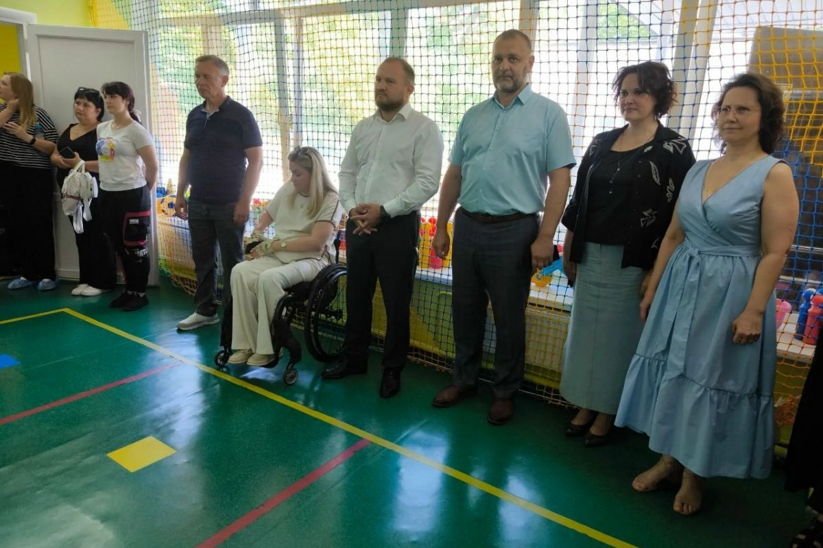 Единороссы приветствовали юных паралимпийцев