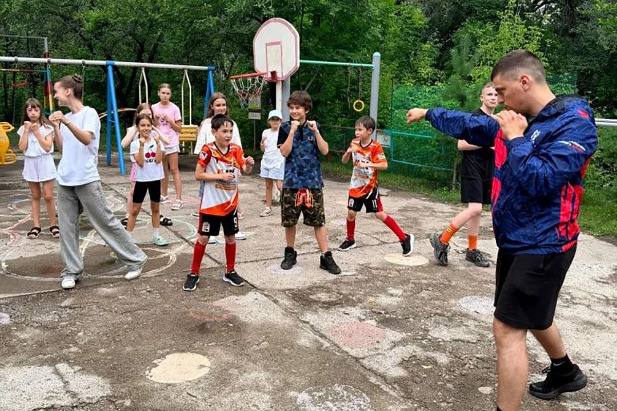 Пригласить чемпиона на зарядку теперь могут жители Благовещенска
