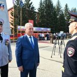 Ряды сотрудников правоохранительных органов пополнят 86 выпускников Барнаульского юридического института