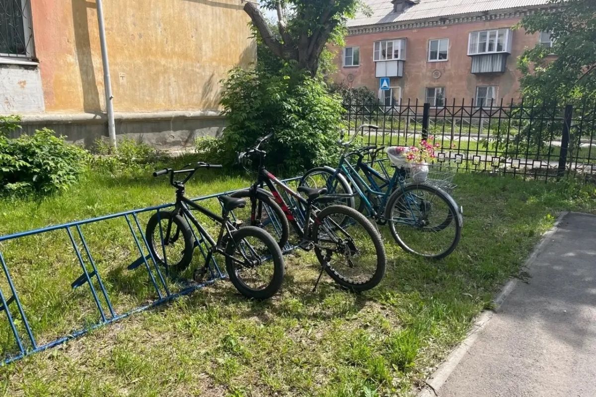 В Южноуральске установили новые велопарковки