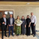 Партпроект «Крепкая семья» в Дагестане отметил семьи участников СВО медалями «Отец Солдата»