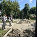 Партийный десант Единой России проверил ход реконструкции Аллеи Победы в Назрани