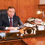 Поздравление Председателя Народного Собрания РД Заура Аскендерова с Днем семьи, любви и верности