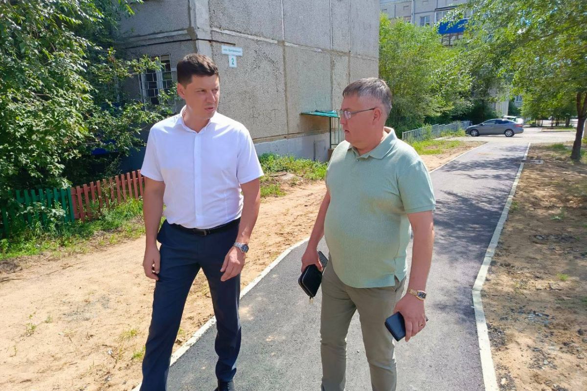 Строительство тротуара в микрорайоне Батарейный города Читы завершено