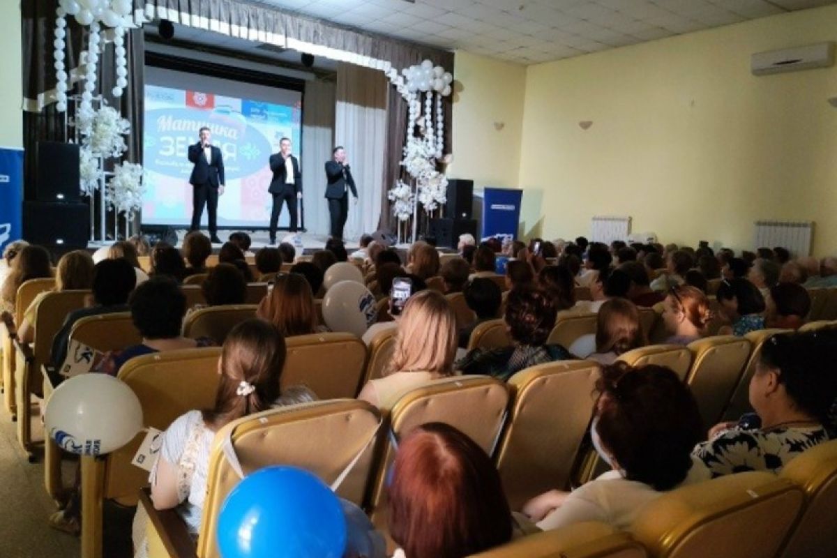 Концертная программа фестиваля «Матушка Земля» в Харабали подарила жителям праздник и объединила поколения