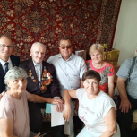 В Увельском округе поздравили 101-летнего ветерана Петра Ивановича Попова