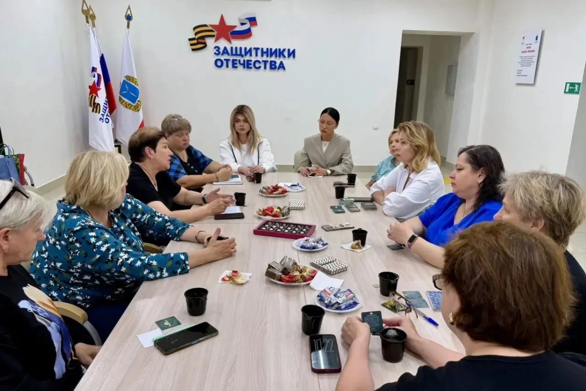 Мамы Героев СВО встретились с психологом