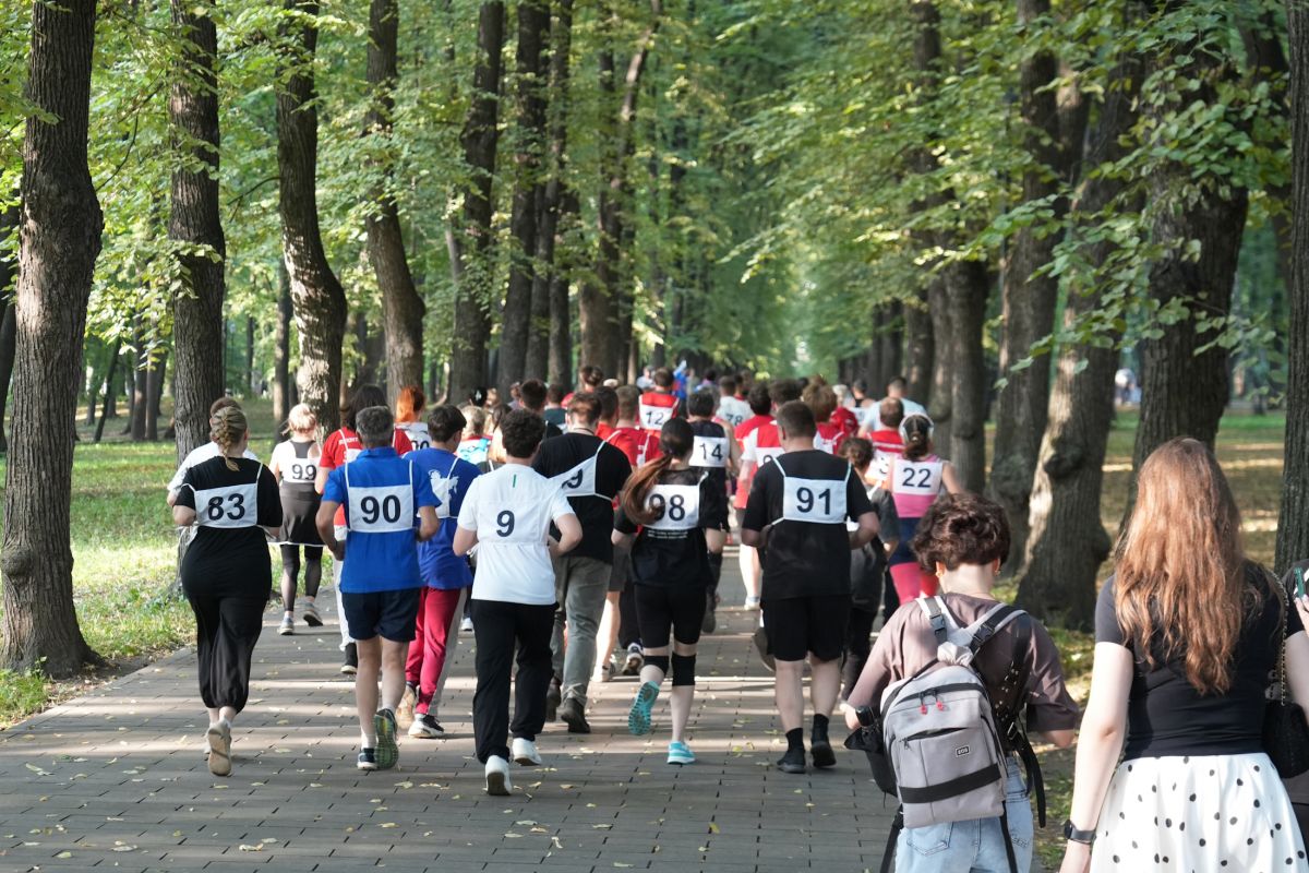 Более 150 человек приняли участие в «Петропавловском забеге» в парке Лефортово
