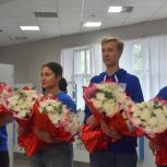 Брянские молодогвардейцы поздравили почтальонов