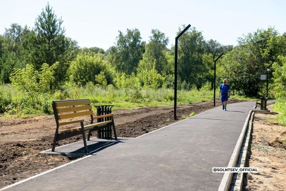 В Медногорске продолжается благоустройство парка Победы