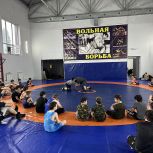 В Грозном состоялся мастер-класс по вольной борьбе в рамках марафона «Сила России»