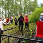 В Саткинском окргуге появился памятник на месте захоронения трёх красноармейцев