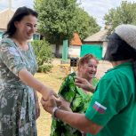 В поселке Красный Яр прошел праздник двора, посвященный Дню семьи, любви и верности