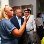 Партийный десант посетил обновлённый центр территориального общественного самоуправления Нижнекамска