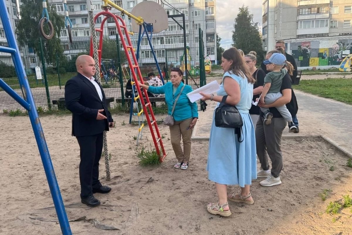 Обновление дворов по просьбе жителей