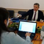 Егор Ковальчук подал документы в облизбирком