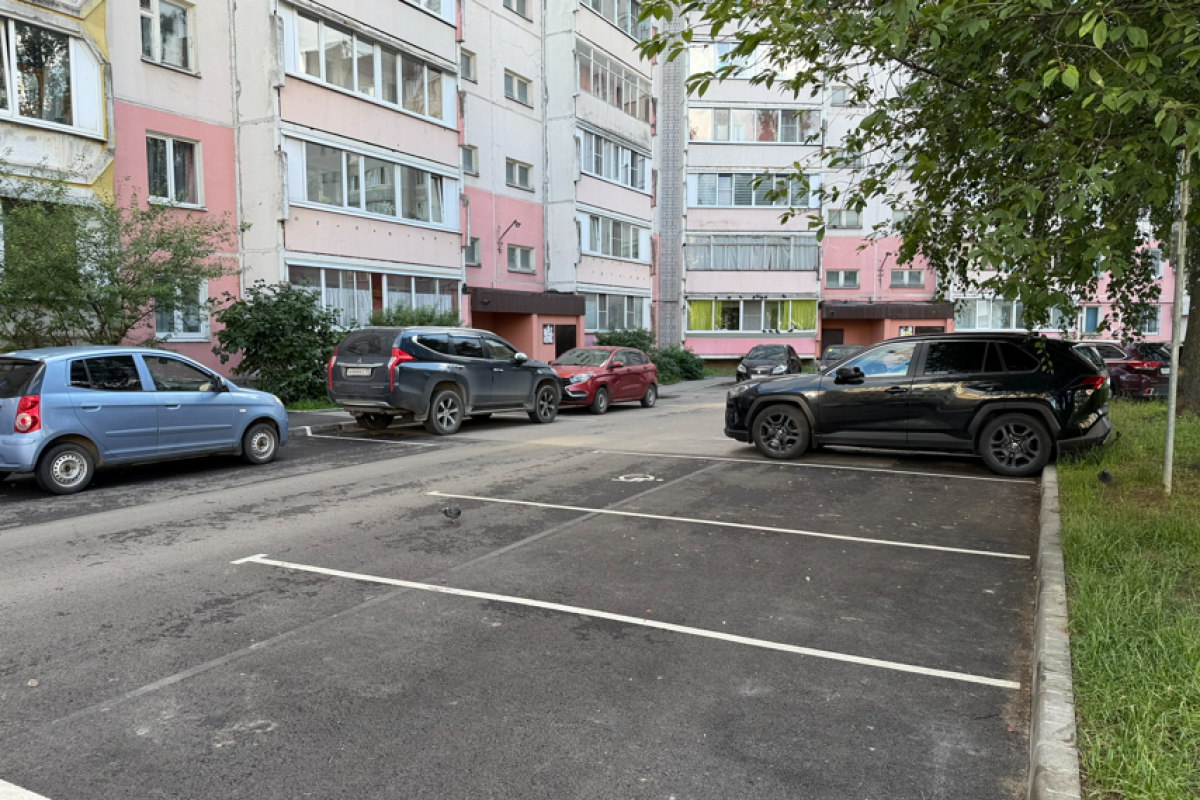 В Череповце по партпроекту «Городская среда» благоустроили дворовую территорию
