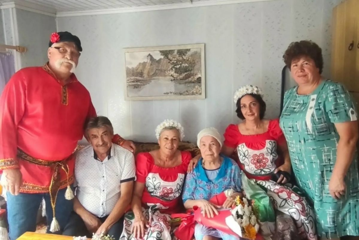 В Касимовском и Сапожковском округах чествовали долгожителей в рамках проекта «Старшее поколение»