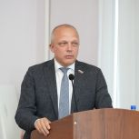 Роман Заварин вручил дипломы выпускникам Северо-Западного филиала Университета имени О.Е. Кутафина