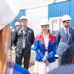 Мария Львова-Белова оценила строящуюся цифровую школу в Кемерове