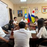 Состоялась встреча сторонников партии «Единая Россия»: обсудили ключевые направления работы