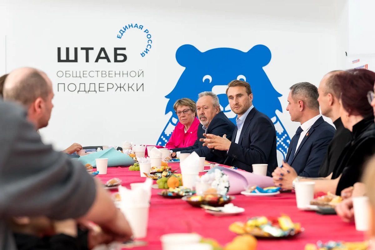 Рецепт счастья и планы на будущее: как в Магадане поздравили семьи с многолетним стажем