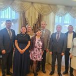 Сторонники «Единой России» организовали рабочую встречу кандидатов в депутаты Госдумы с представителями НКО