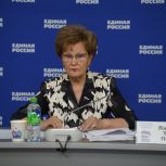 Татьяна Ларионова: «Единая Россия» держит на контроле отдых и безопасность школьников в детских лагерях Татарстана